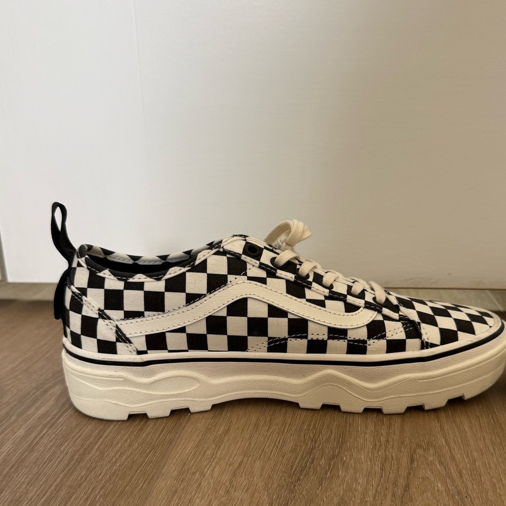 Vans checkerboard lace up shoes - Picture 6 of 13